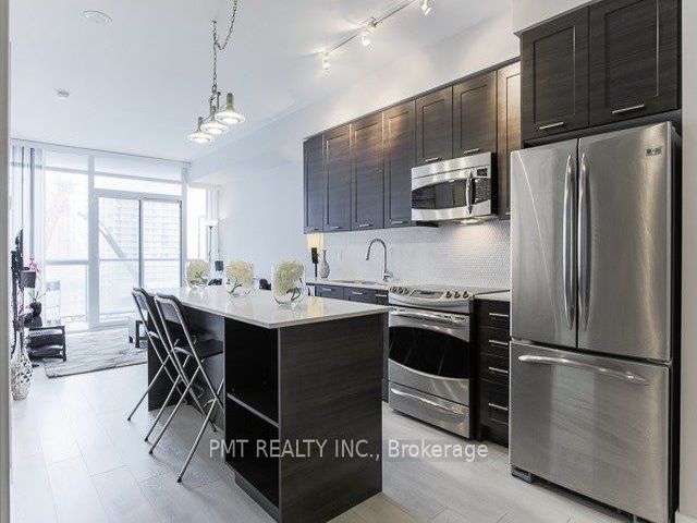 1007 - 169 Fort York Blvd