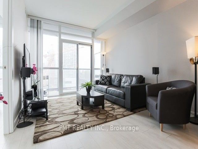 1007 - 169 Fort York Blvd