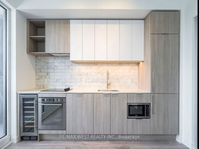 1209 - 2020 Bathurst St