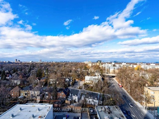 1209 - 2020 Bathurst St
