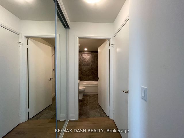 402 - 151 Avenue Rd