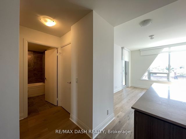 402 - 151 Avenue Rd