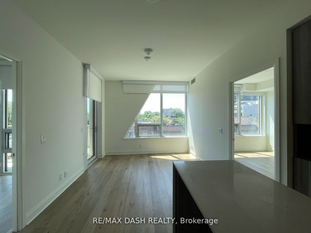402 - 151 Avenue Rd