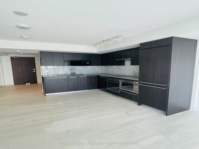 2310 - 70 Queens Wharf Rd