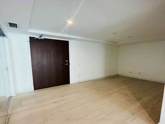 2310 - 70 Queens Wharf Rd
