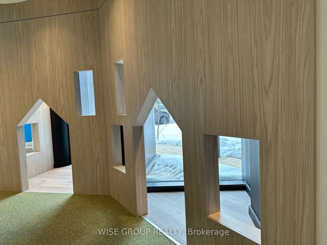 508 - 30 Tretti Way
