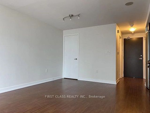 716 - 8 Telegram Mews
