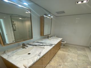402 - 336 Spadina Rd S