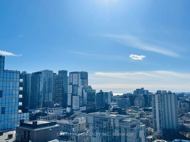 2017 - 230 Simcoe St