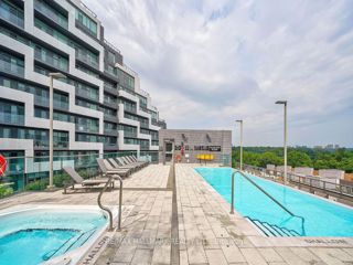 905 - 25 Adra Grado Way