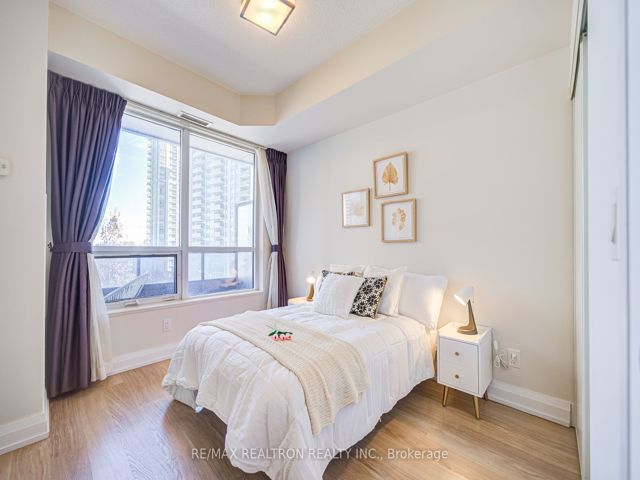407 - 2 Anndale Dr