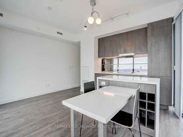 2401 - 215 Queen St W