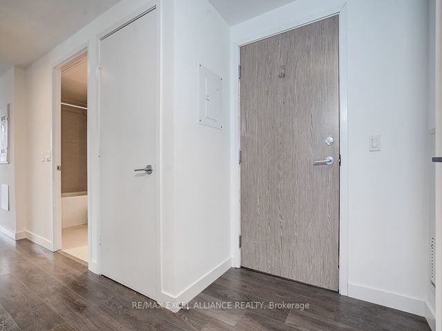 2401 - 215 Queen St W