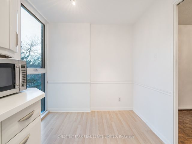 410 - 278 Bloor St E
