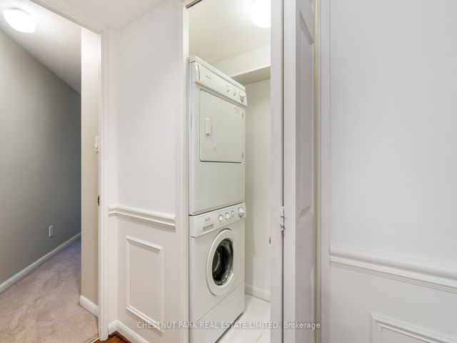 410 - 278 Bloor St E