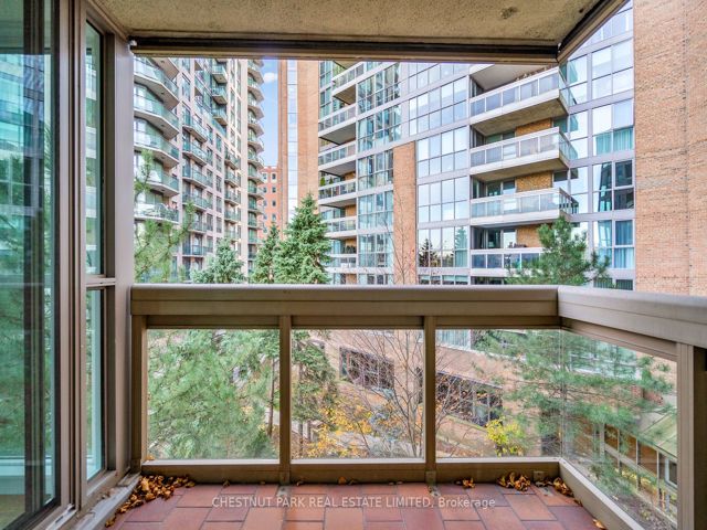 410 - 278 Bloor St E