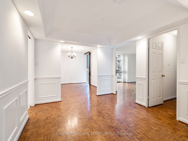 410 - 278 Bloor St E