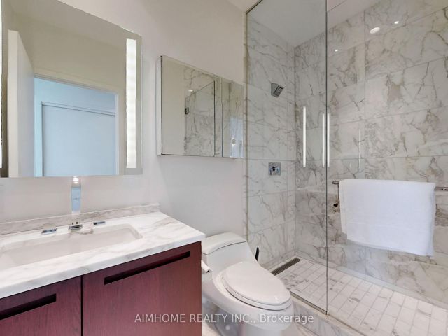 5004 - 180 University Ave