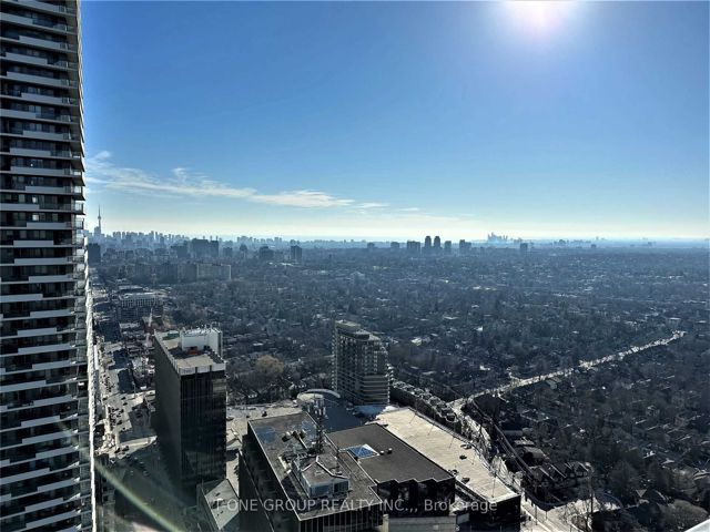 3602 - 8 Eglinton Ave E