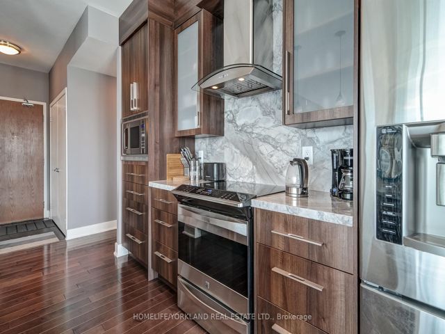 Lph02 - 219 Fort York Blvd