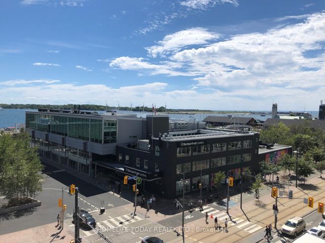 507 - 218 Queens Quay W