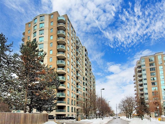 PH00 - 18 Pemberton Ave
