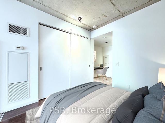 811 - 32 Trolley Cres