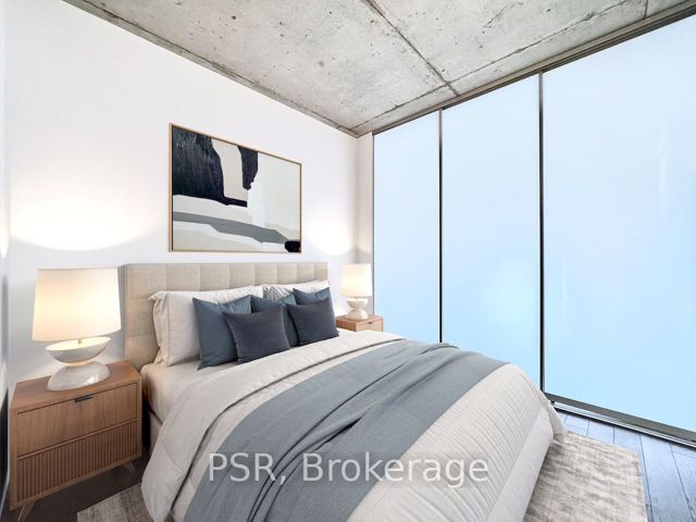 811 - 32 Trolley Cres