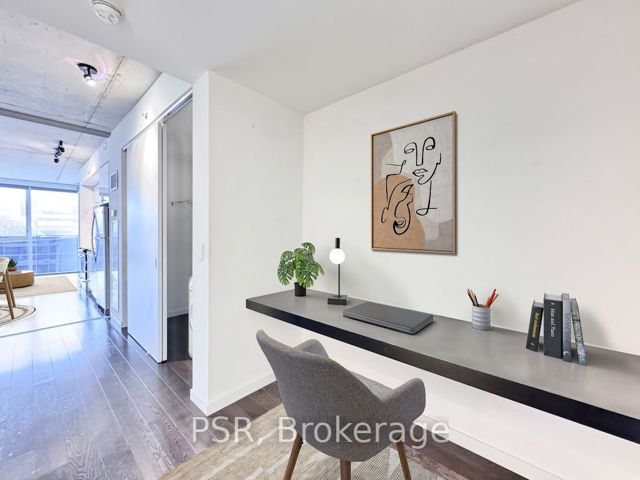 811 - 32 Trolley Cres