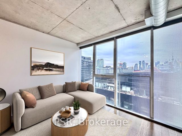 811 - 32 Trolley Cres