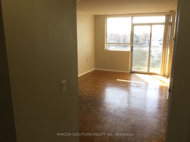 507 - 555 Wilson Heights Blvd