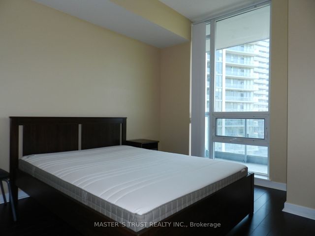 1010 - 66 Forest Manor Rd