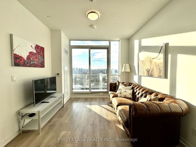 709 - 36 Forest Manor Rd