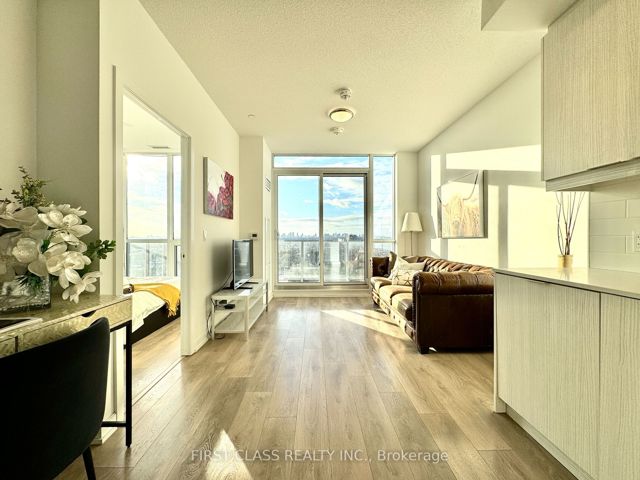 709 - 36 Forest Manor Rd