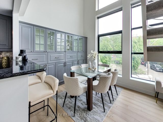 202 - 393 King St E