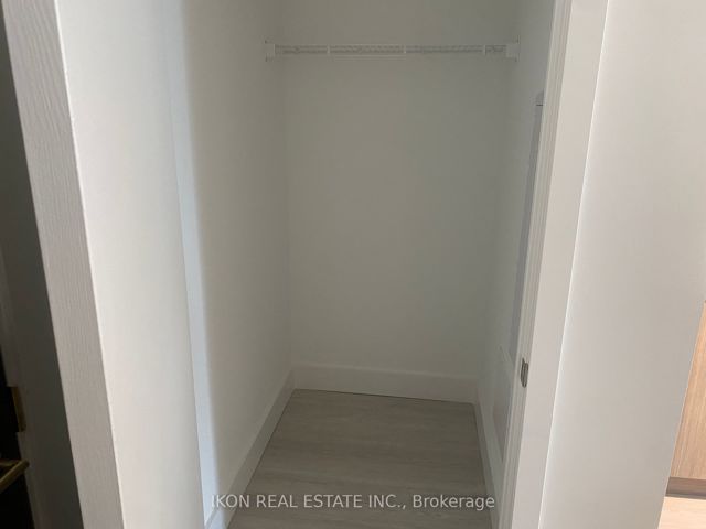 6 - 6 Greenbriar Rd