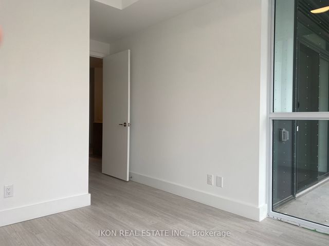 6 - 6 Greenbriar Rd