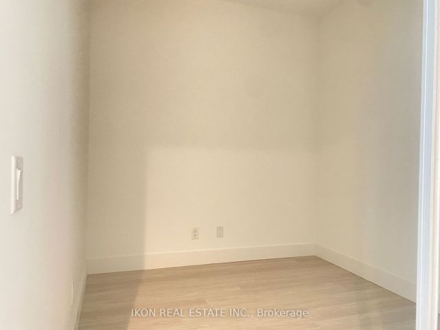 6 - 6 Greenbriar Rd