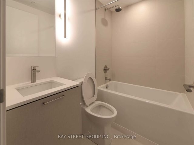 2207 - 19 Western Battery Rd