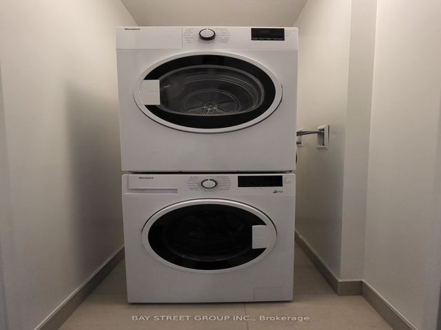 2309 - 50 O'neill Rd W