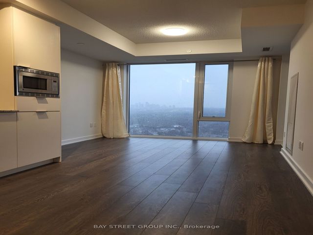2309 - 50 O'neill Rd W