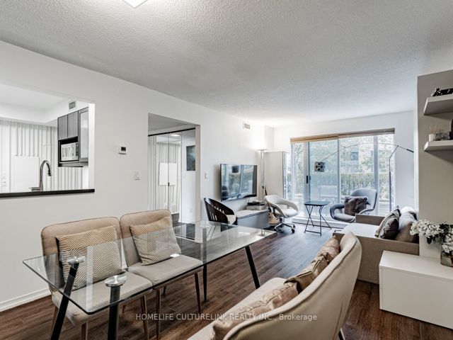 Th116 - 38 Hollywood Ave