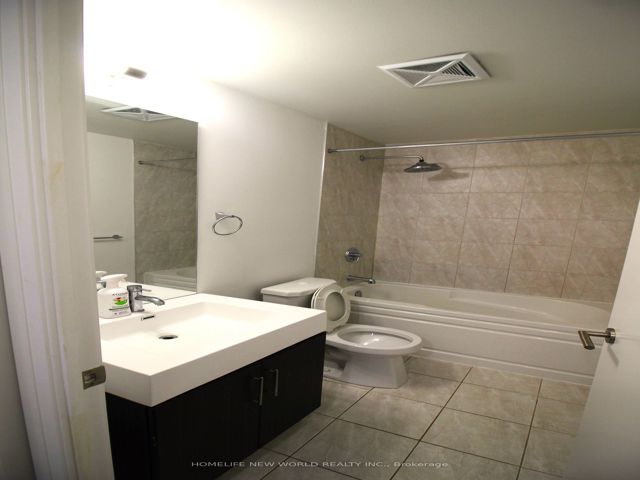 0301 - 160 Vanderhoof Ave