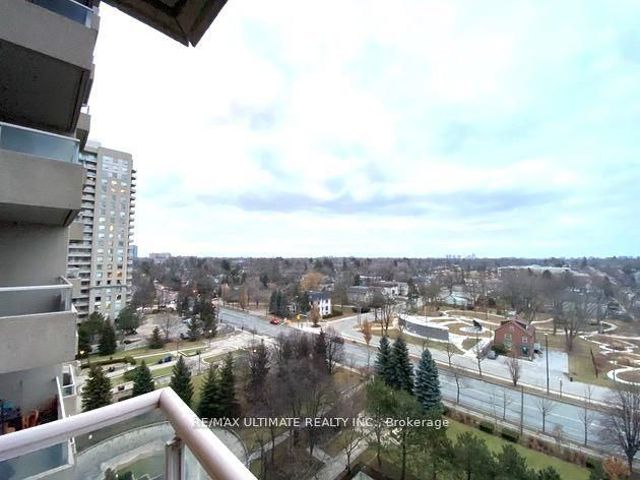 1004 - 18 Hillcrest Ave