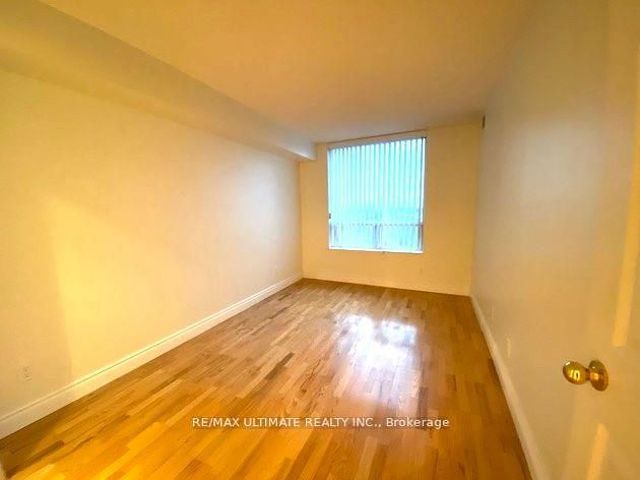 1004 - 18 Hillcrest Ave