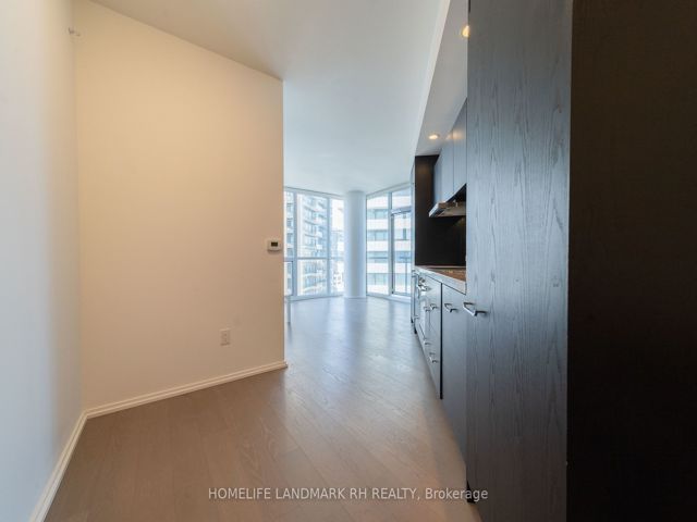2707 - 45 Charles St E