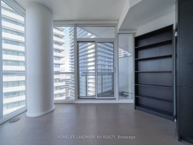 2707 - 45 Charles St E
