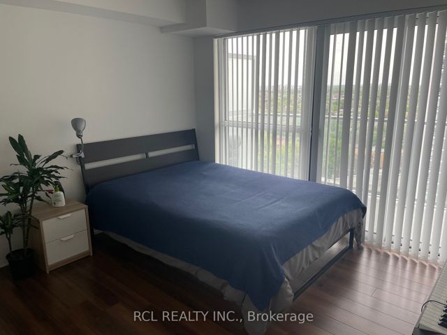 1809 - 275 Yorkland Rd
