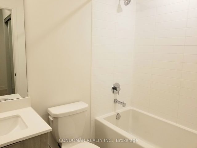 1407E - 576 Front St W