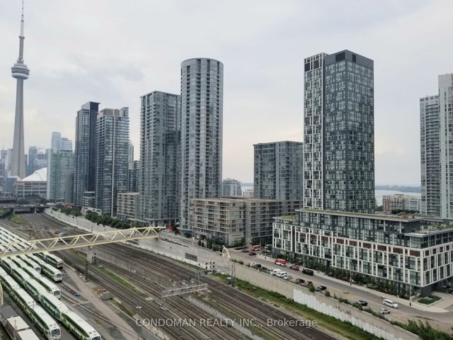 1407E - 576 Front St W